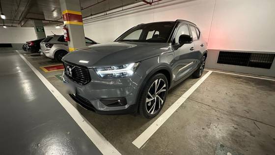 VOLVO XC40 1.5 T5 RECHARGE R-DESIGN GEARTRONIC VOLVO XC40 1.5 T5 RECHARGE R-DESIGN GEARTRONIC